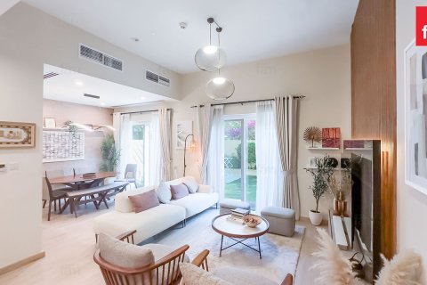 Таунхаус Дубай, БАӘ-да 2 жатын бөлмелер, 164.8 м² № 682257 - фото 4