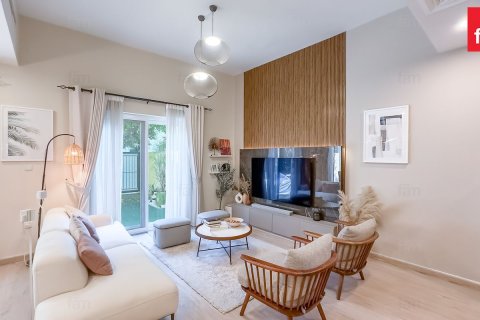 Таунхаус Дубай, БАӘ-да 2 жатын бөлмелер, 164.8 м² № 682257 - фото 2