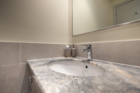 דירה למכירה ב Downtown Dubai (Downtown Burj Dubai), Dubai, איחוד האמירויות  2 חדרי שינה, 103 מ"ר, מספר 751330 - תמונה 19