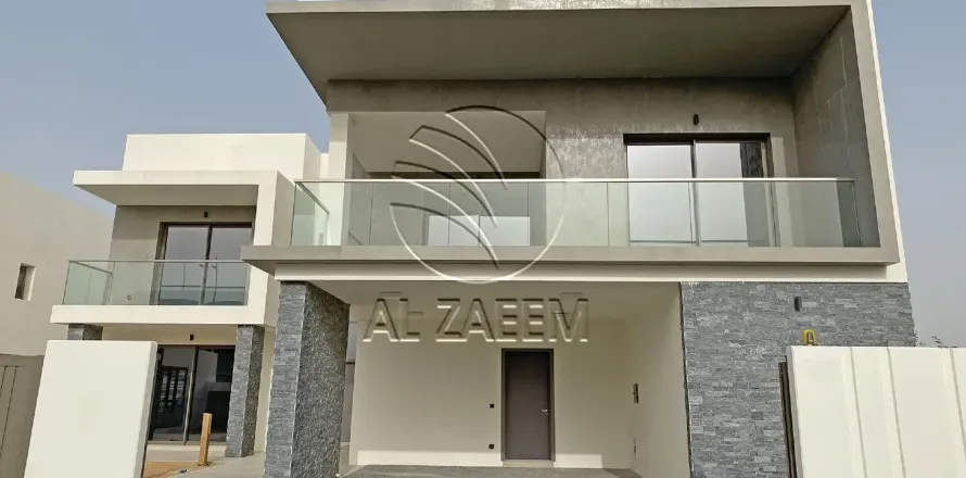 Villa on the Yas Island, Abu Dhabi, UAE 4 bedrooms, 665 sq.m. № 725702