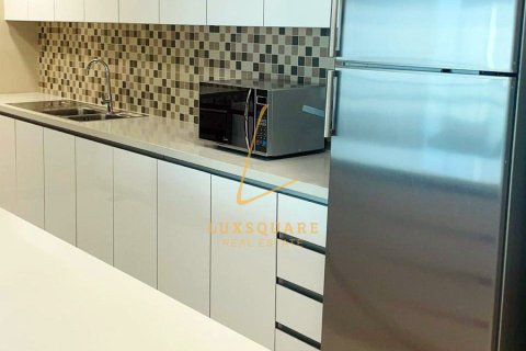 Lägenhet uthyres i Business Bay, Dubai, UAE 2 sovrum, 136 kvm Nr. 694957 - fotografi 11