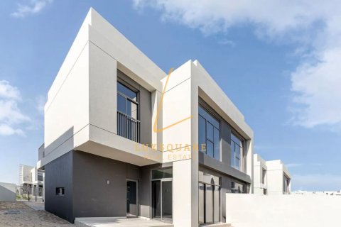 Dubai South (Dubai World Central)、Dubai、UAEにあるヴィラ 3ベッドルーム、455 m2 No694955