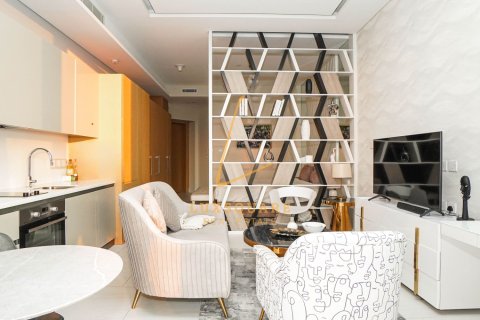 Lägenhet uthyres i Business Bay, Dubai, UAE 1 rum, 63 kvm Nr. 694956 - fotografi 13