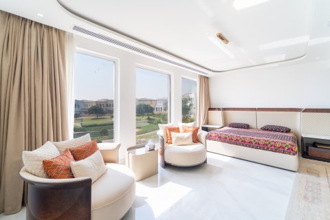 Villa in Dubai, UAE 7 bedrooms, 790 sq.m. № 734379 - photo 20