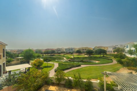 Villa in Dubai, UAE 7 bedrooms, 790 sq.m. № 734379 - photo 3