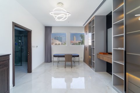 Villa in Dubai, UAE 7 bedrooms, 790 sq.m. № 734379 - photo 17