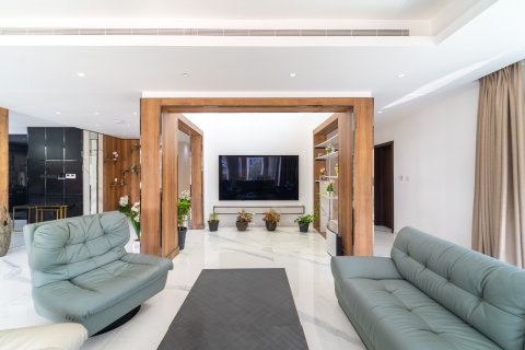 Villa in Dubai, UAE 7 bedrooms, 790 sq.m. № 734379 - photo 9