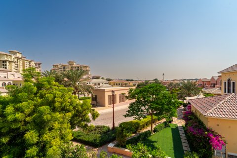 Villa in Dubai, UAE 7 bedrooms, 790 sq.m. № 734379 - photo 27