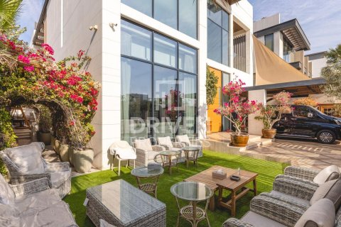 Huvila Jumeirah, Dubai, Arabiemiraatit 5 makuuhuonetta, 762 m2 № 683053 - kuva 30