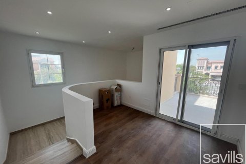 Villa en venta en Jumeirah Village Triangle, Dubai, EAU 4 dormitorios, 681.44 m2 № 747179 - foto 7