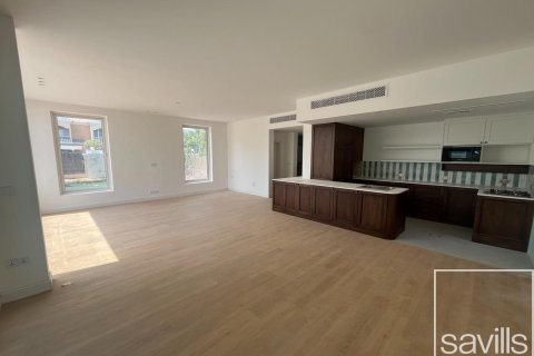 Villa en venta en Jumeirah Village Triangle, Dubai, EAU 4 dormitorios, 681.44 m2 № 747179 - foto 2