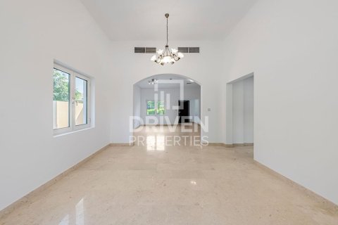 Huvila The Villa, Dubai, Arabiemiraatit 5 makuuhuonetta, 555.65 m2 № 767009 - kuva 3