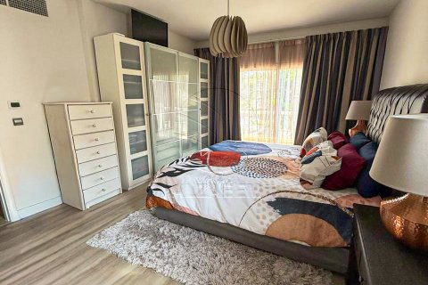 Villa itt: Al Reef, Abu Dhabi, EAE, 5 hálószoba, 273 m², azonosító: 662782 - fénykép 12