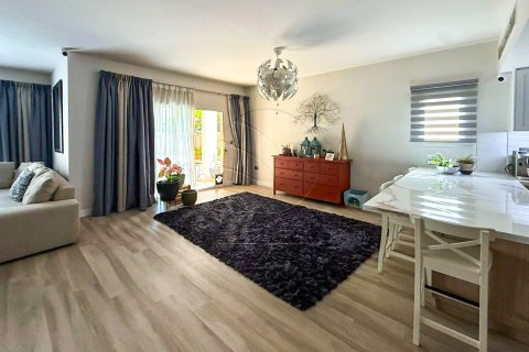 Villa itt: Al Reef, Abu Dhabi, EAE, 5 hálószoba, 273 m², azonosító: 662782 - fénykép 6