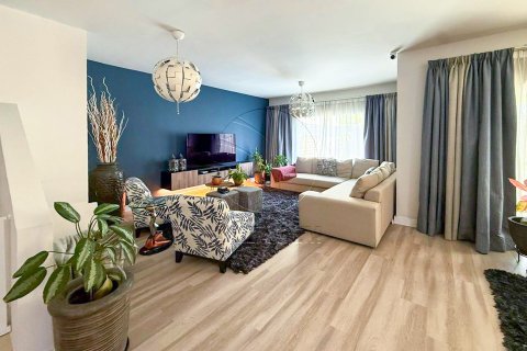 Villa itt: Al Reef, Abu Dhabi, EAE, 5 hálószoba, 273 m², azonosító: 662782 - fénykép 5