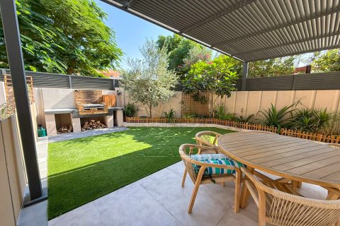 Villa itt: Al Reef, Abu Dhabi, EAE, 5 hálószoba, 273 m², azonosító: 662782 - fénykép 3