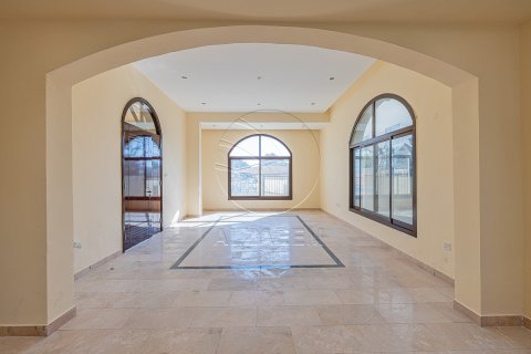 Villa à louer à Abu Dhabi, EAU 6 chambres, 500 m2 № 662783 - photo 17