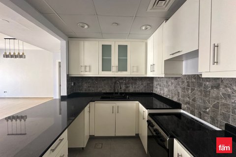 Apartmen di Dubai, UAE 2 bilik tidur, 115.5 meter persegi № 682275 - foto 9