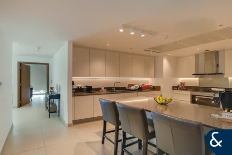 Dubai Marina, Dubai, संयुक्त अरब अमीरात में अपार्टमेंट, 4 बेडरूम, 219 वर्ग मीटर, संख्या 698359 - फ़ोटो 4