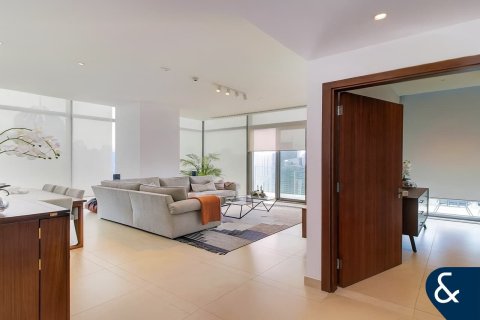 Dubai Marina, Dubai, संयुक्त अरब अमीरात में अपार्टमेंट, 4 बेडरूम, 219 वर्ग मीटर, संख्या 698359 - फ़ोटो 1