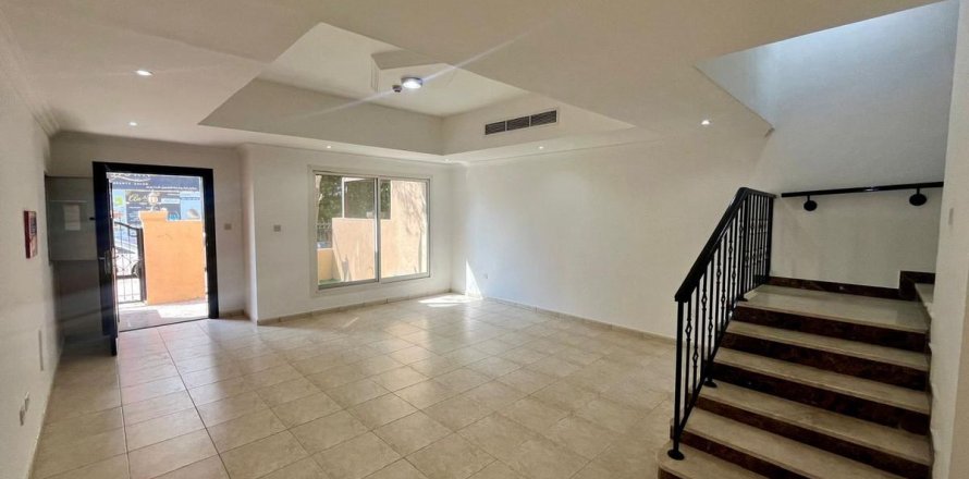 Vila u Dubai, UAE 277.3 m2, 3 spavaćih soba Br. 652107