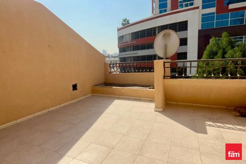 Villa til leje i Dubai, UAE 3 soveværelser, 277.3 kvm № 652107 - foto 18