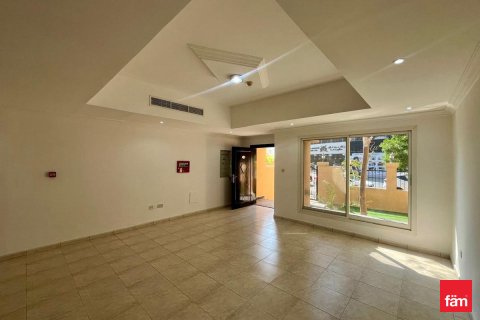 Villa til leje i Dubai, UAE 3 soveværelser, 277.3 kvm № 652107 - foto 12