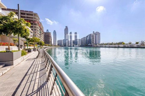 Apartman u gradu Al Wasl, Dubai, UAE 3 spavaće sobe, 290 m2 Br. 682892
