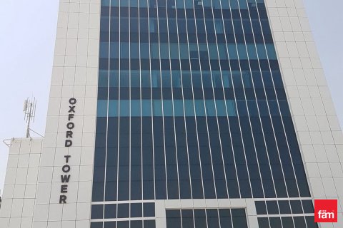 Dyqan në Business Bay, Dubai, Emiratet e Bashkuara Arabe 91.6 m2. № 631915 - Foto 10