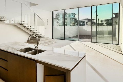 Villa til leie i Dubai, Emiratene 3 soverom, 248.45 kvm Nr. 750627 - Foto 1