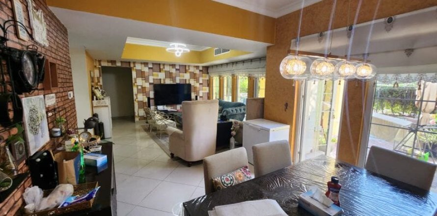 דירה ב Dubai Land, Dubai, איחוד האמירויות 2 חדרי שינה, 169 מ"ר מספר 721722