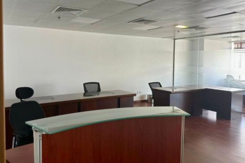 Oficina en alquiler en Jumeirah Lake Towers, Dubai, EAU 100 m2 № 721725 - foto 9