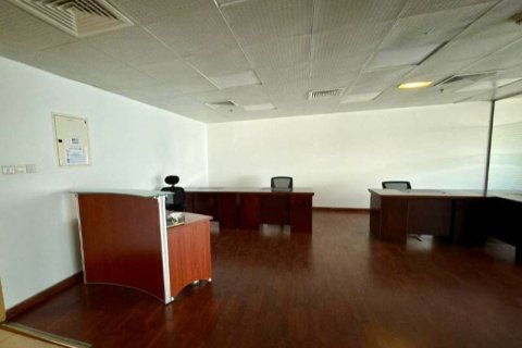 Escritório para arrendamento em Jumeirah Lake Towers, Dubai, EAU 100 m2 № 721725 - foto 4