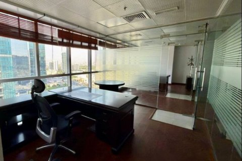 Escritório para arrendamento em Jumeirah Lake Towers, Dubai, EAU 100 m2 № 721725 - foto 5