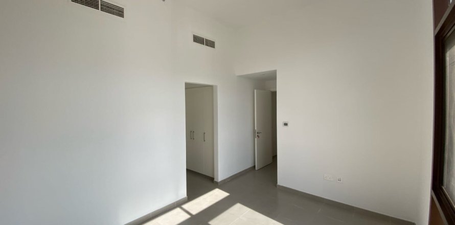 Apartament në Town Square, Dubai, Emiratet e Bashkuara Arabe 3 dhoma gjumi, 119 m2. № 705195