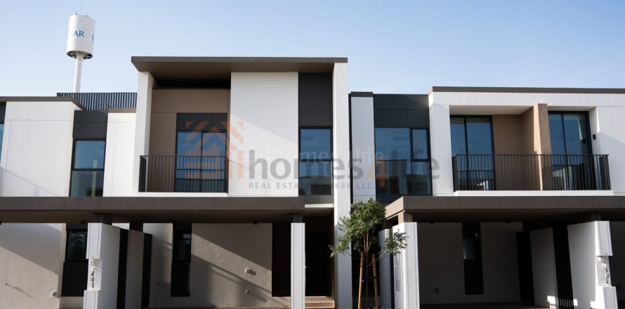 Radový dom v Arabian Ranches 3, Dubai, SAE 3 spálne, 146 m2 č. 705224