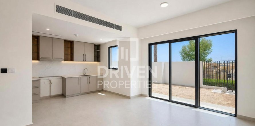 Rumah bandar di Arabian Ranches 3, Dubai, UAE 3 bilik tidur, 144.84 meter persegi № 762647