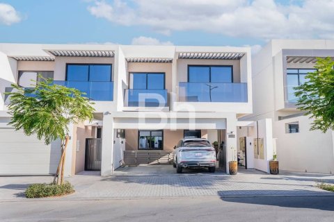 טאונהאוס למכירה ב Al Furjan, Dubai, איחוד האמירויות  4 חדרי שינה, 323 מ"ר, מספר 643746 - תמונה 1