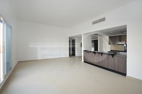 Al Reef, Abu Dhabi, BAE’de satılık daire 3 yatak odası, 197 m&sup2; No 731379 - fotoğraf 5