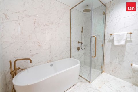 Appartement te huur in Downtown Dubai (Downtown Burj Dubai), Dubai, VAE 2 slaapkamers, 165.7 vr.m., nr 738819 - foto 16