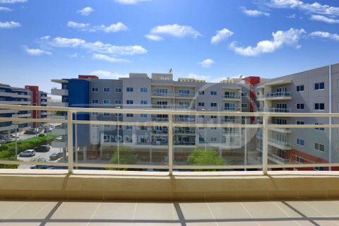 Apartmen di Al Reef, Abu Dhabi, UAE 2 bilik tidur, 114 meter persegi № 731125 - foto 14