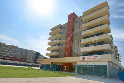 Apartmen di Al Reef, Abu Dhabi, UAE 2 bilik tidur, 114 meter persegi № 731125 - foto 19