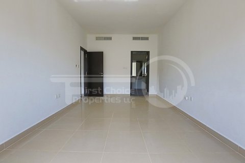 Apartmen di Al Reef, Abu Dhabi, UAE 2 bilik tidur, 114 meter persegi № 731125 - foto 12