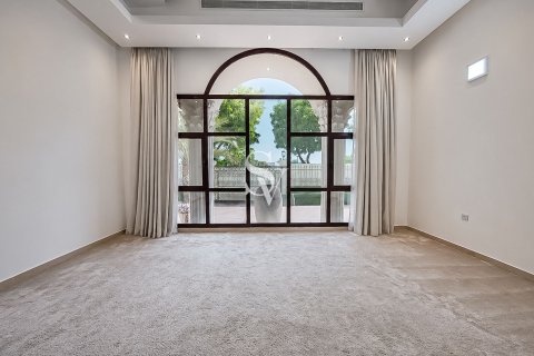 Villa til leje i Emirates Hills, Dubai, UAE 8 soveværelser, 1724 kvm № 721446 - foto 2