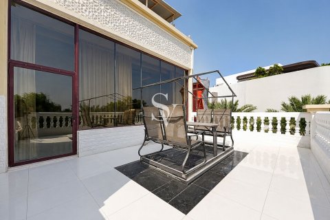 Villa til leje i Emirates Hills, Dubai, UAE 8 soveværelser, 1724 kvm № 721446 - foto 12