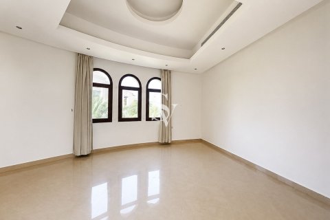Villa til leje i Emirates Hills, Dubai, UAE 8 soveværelser, 1724 kvm № 721446 - foto 15