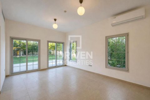 ویلا برای فروش در  Jumeirah Village Circle، Dubai، امارات متحده عربی  2 خوابه ، 767.01 متر مربع ، شماره 766969 - تصویر 2