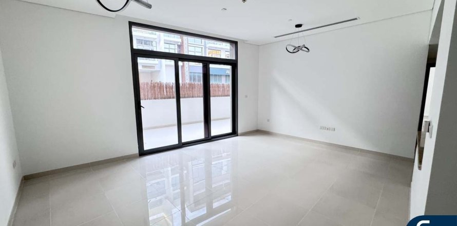 Appartamento a Jumeirah Village Circle, Dubai, EAU 2 camere da letto, 2358 mq. № 668056