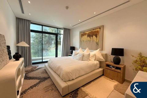 Kaupunkipientalo Jumeirah Golf Estates, Dubai, Arabiemiraatit 4 makuuhuonetta, 317 m2 № 668053 - kuva 15