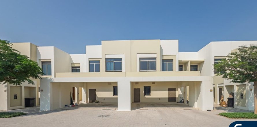 Townhouse în Town Square, Dubai, EAU 3 dormitoare, 188 mp.  №668054